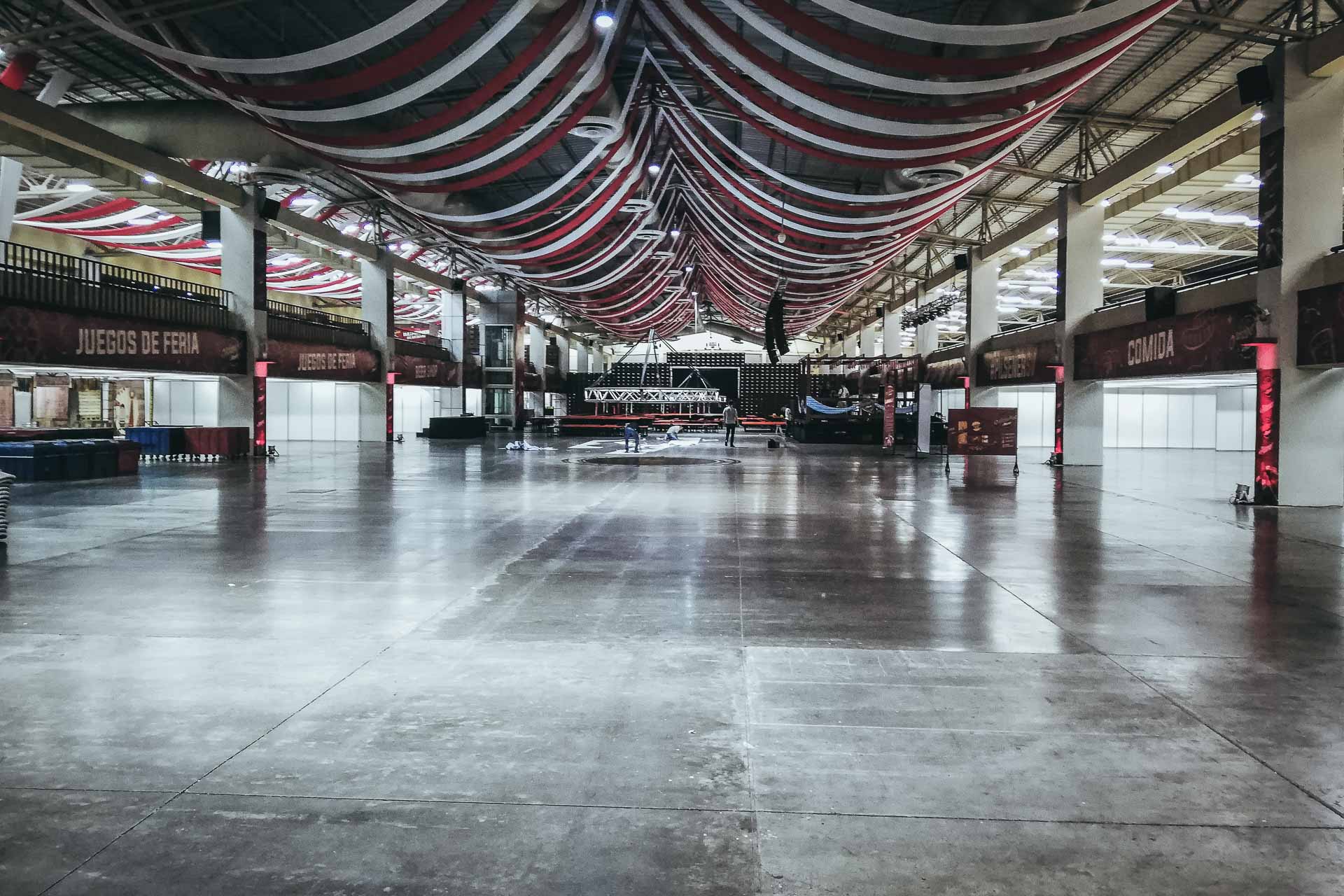 5 Festhalle-3